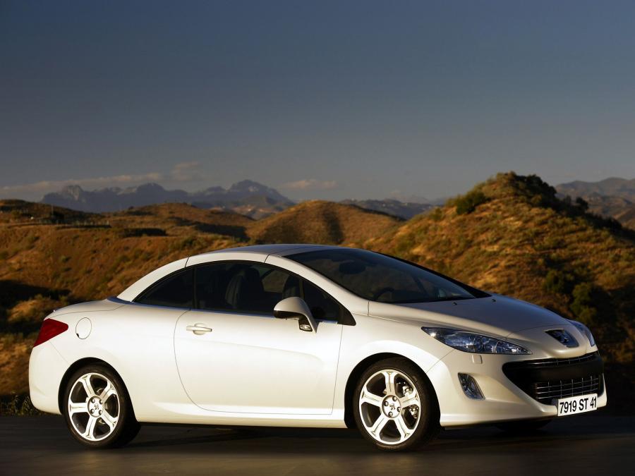  Peugeot 308 CC 2008 года  (фото 18 из 30)